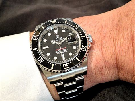 nuovo rolex sea dweller scritta rossa|Rolex Sea.